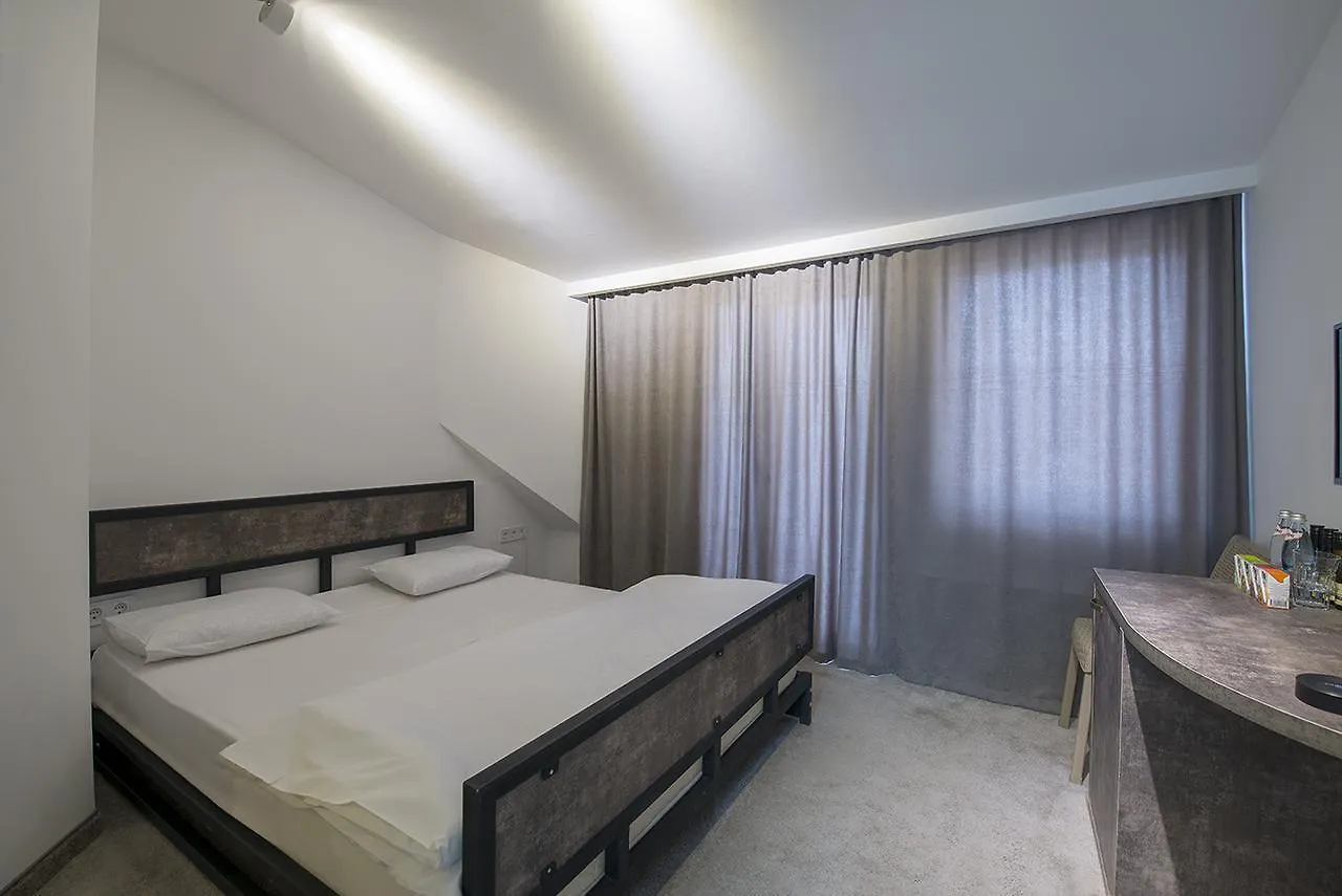 Hotel Opinion Tiflis 3*,  Georgia